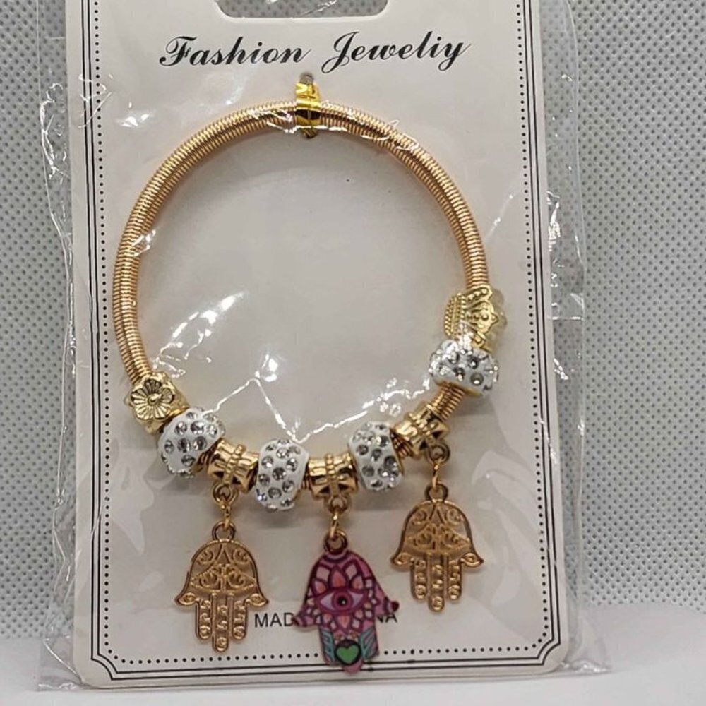 Brand New   Three Hamsa  Bracelet
